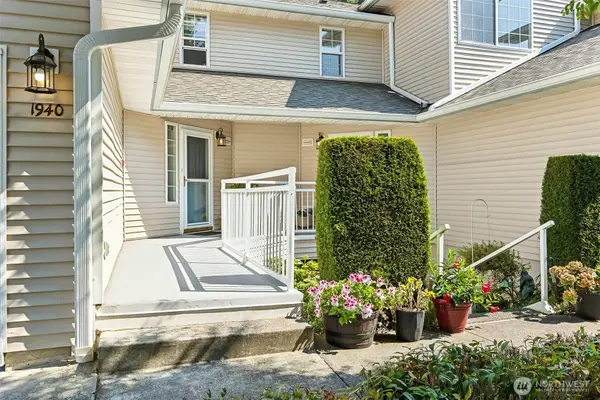 1940 S 368th Place #1940, Federal Way, WA 98003