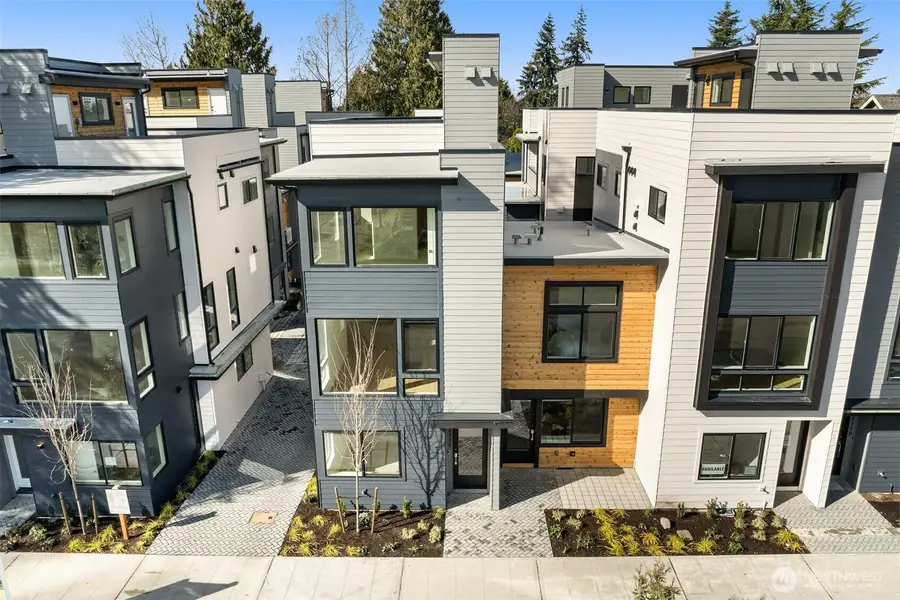 9221 14th Avenue Nw, Seattle, WA 98117 - Image #2