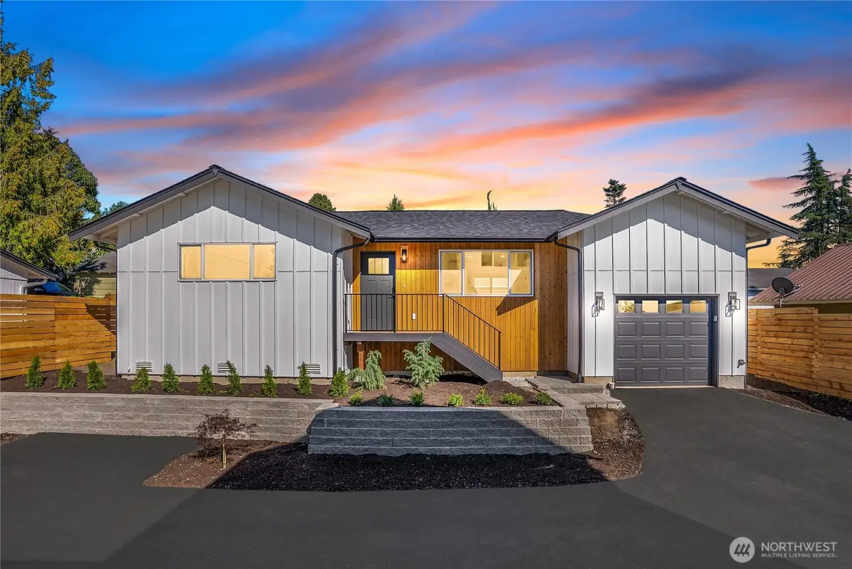 325 J Avenue #B, Snohomish, WA 98290 - Image #1