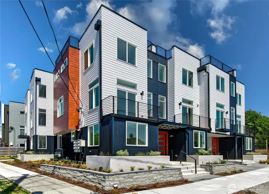 4302 S Holden Street, Seattle, WA 98118 - Image #2