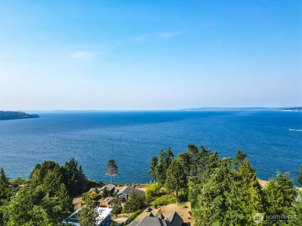 5688 NE Twin Spits Road, Hansville, WA 98340