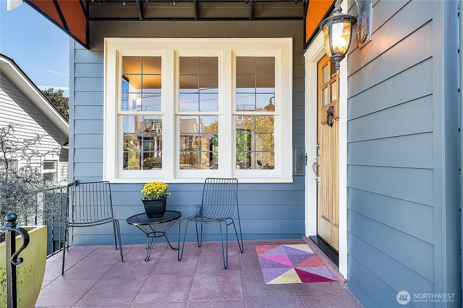 2520 Warren Avenue N, Seattle, WA 98109 - Image #2