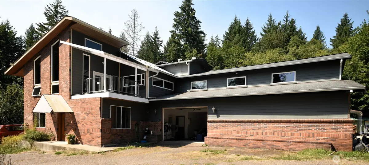 961 Snowcap Drive, Tahuya, WA 98588 - Image #1