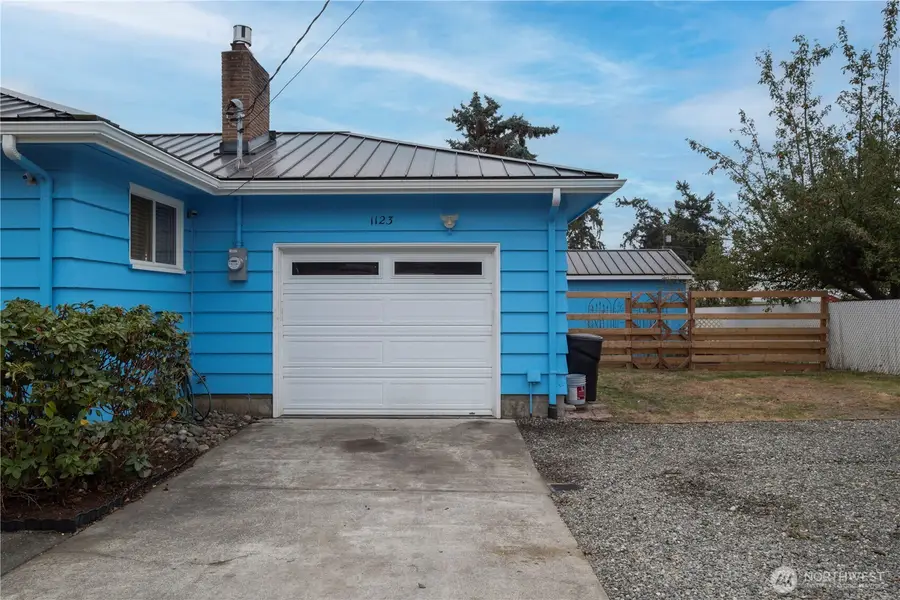 1123 Forest Glen Road, Oak Harbor, WA 98277 - Image #3
