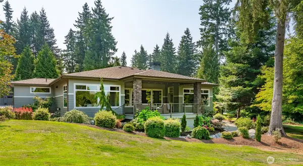 8848 Bald Eagle Drive, Blaine, WA 98230