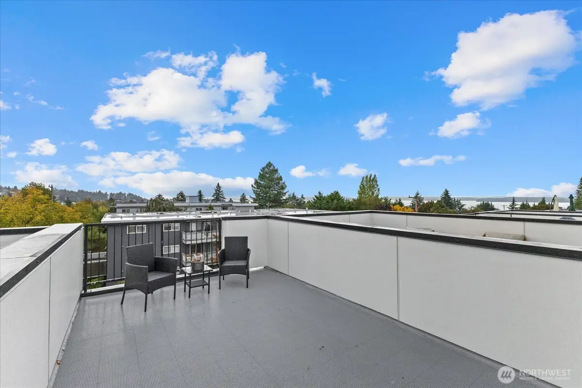 5439 California Avenue Sw #H, Seattle, WA 98136 - Image #1