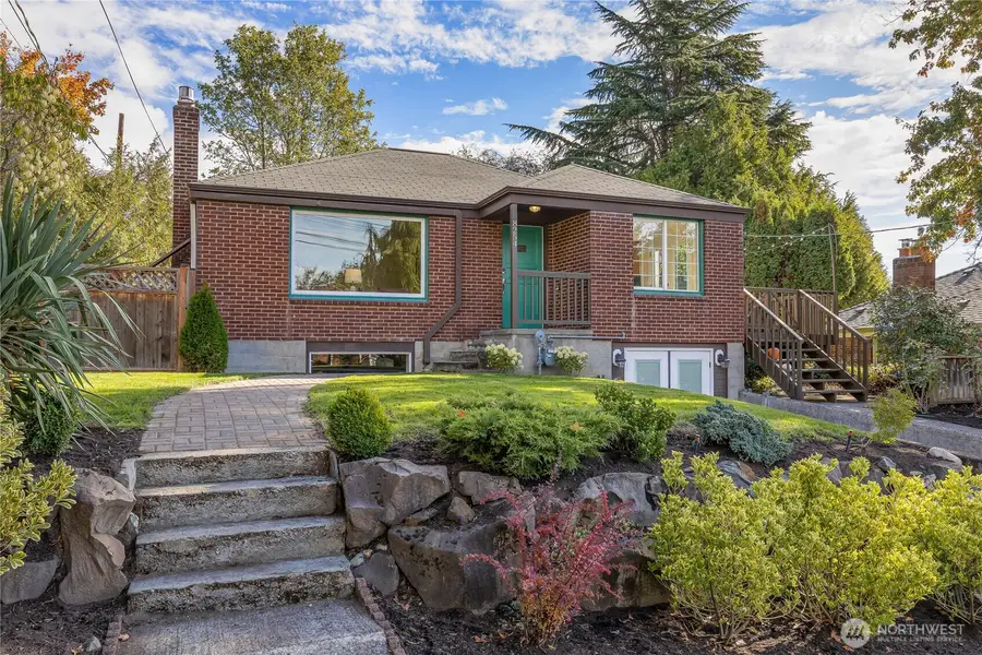 8254 Bagley Avenue N, Seattle, WA 98103 - Image #3