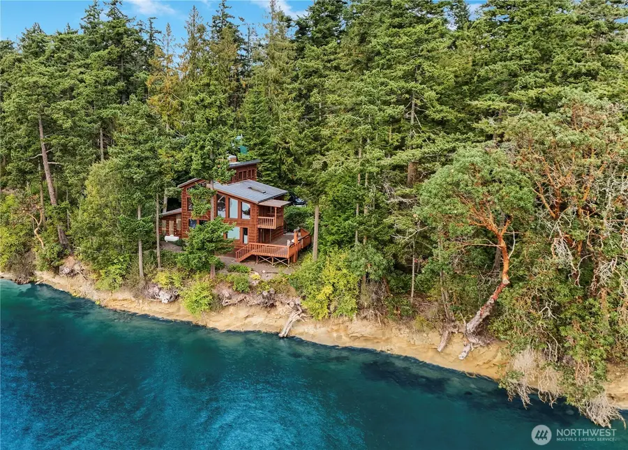 861 Griffith Point Road, Nordland, WA 98358 - Image #2