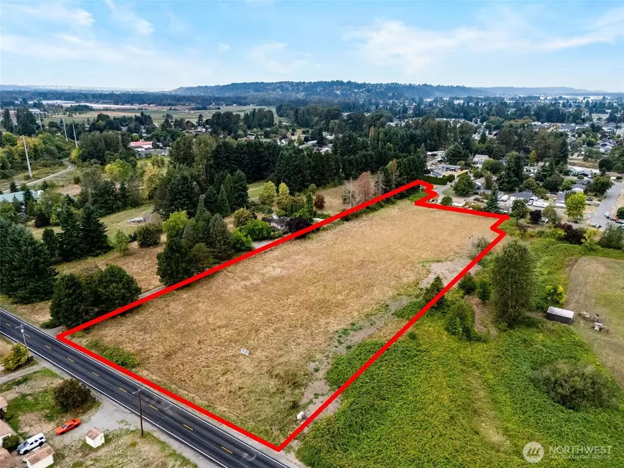 14721 Pioneer Way E, Puyallup, WA 98372 - Image #2