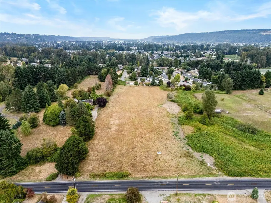 14721 Pioneer Way E, Puyallup, WA 98372 - Image #3