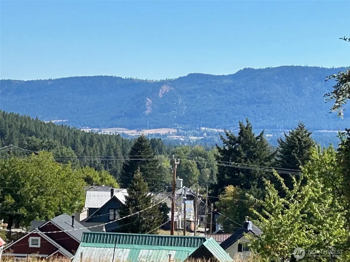 203 E Nevada Avenue #8, Roslyn, WA 98941 - Image #1