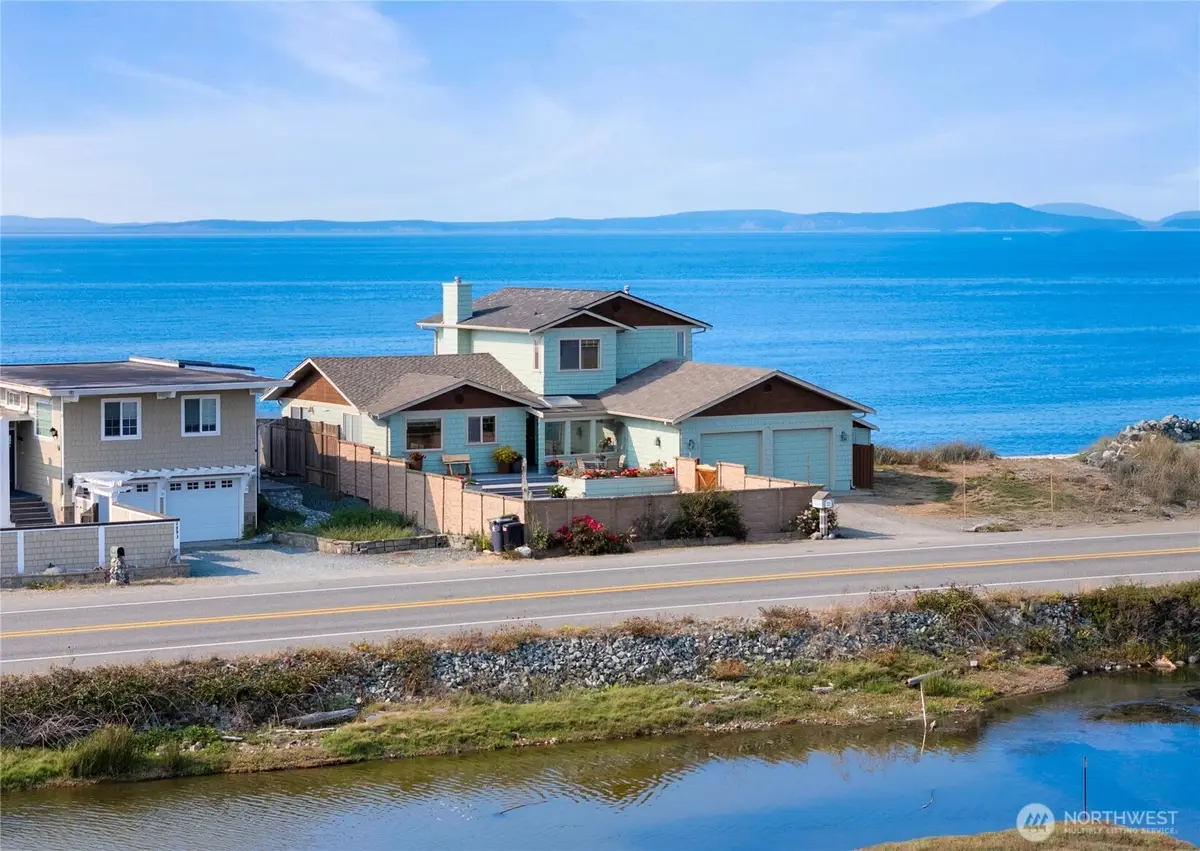 2597 West Beach Road, Oak Harbor, WA 98277 - Image #1