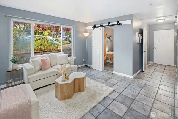 4707 40th Avenue Ne #4737, Seattle, WA 98105