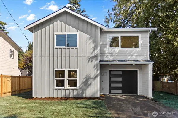 9735 Evanston Avenue N, Seattle, WA 98103