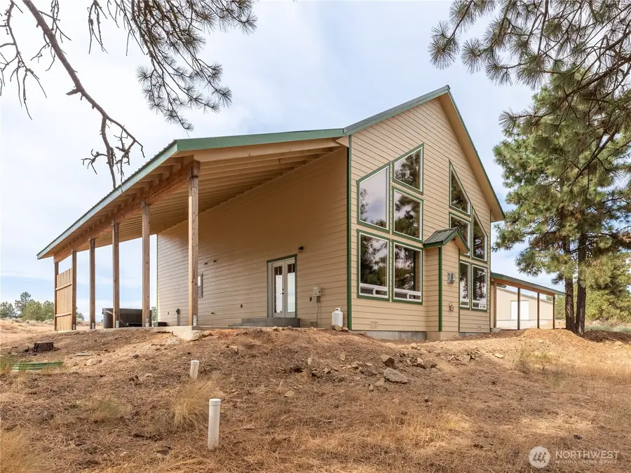 117 Hummingbird Road, East Wenatchee, WA 98802 - Image #3