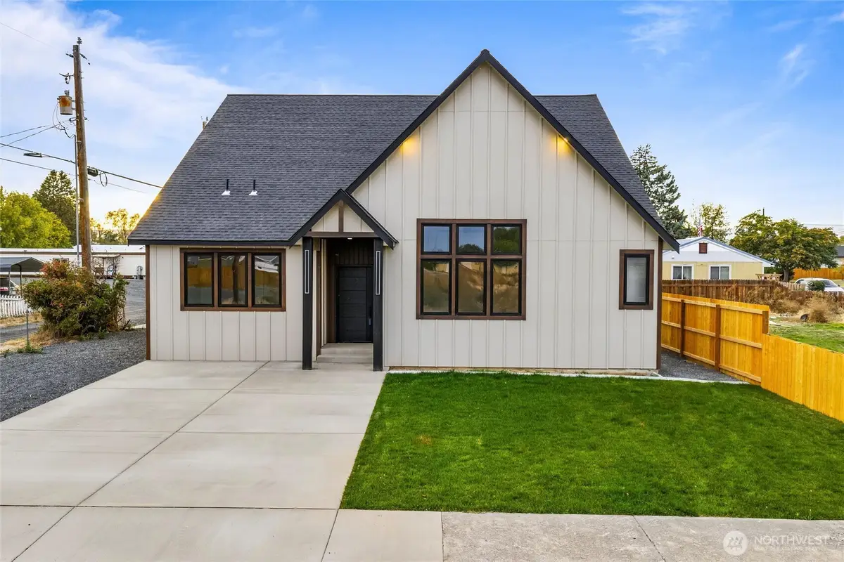 315 Buttercup Street, Soap Lake, WA 98851 - Image #1
