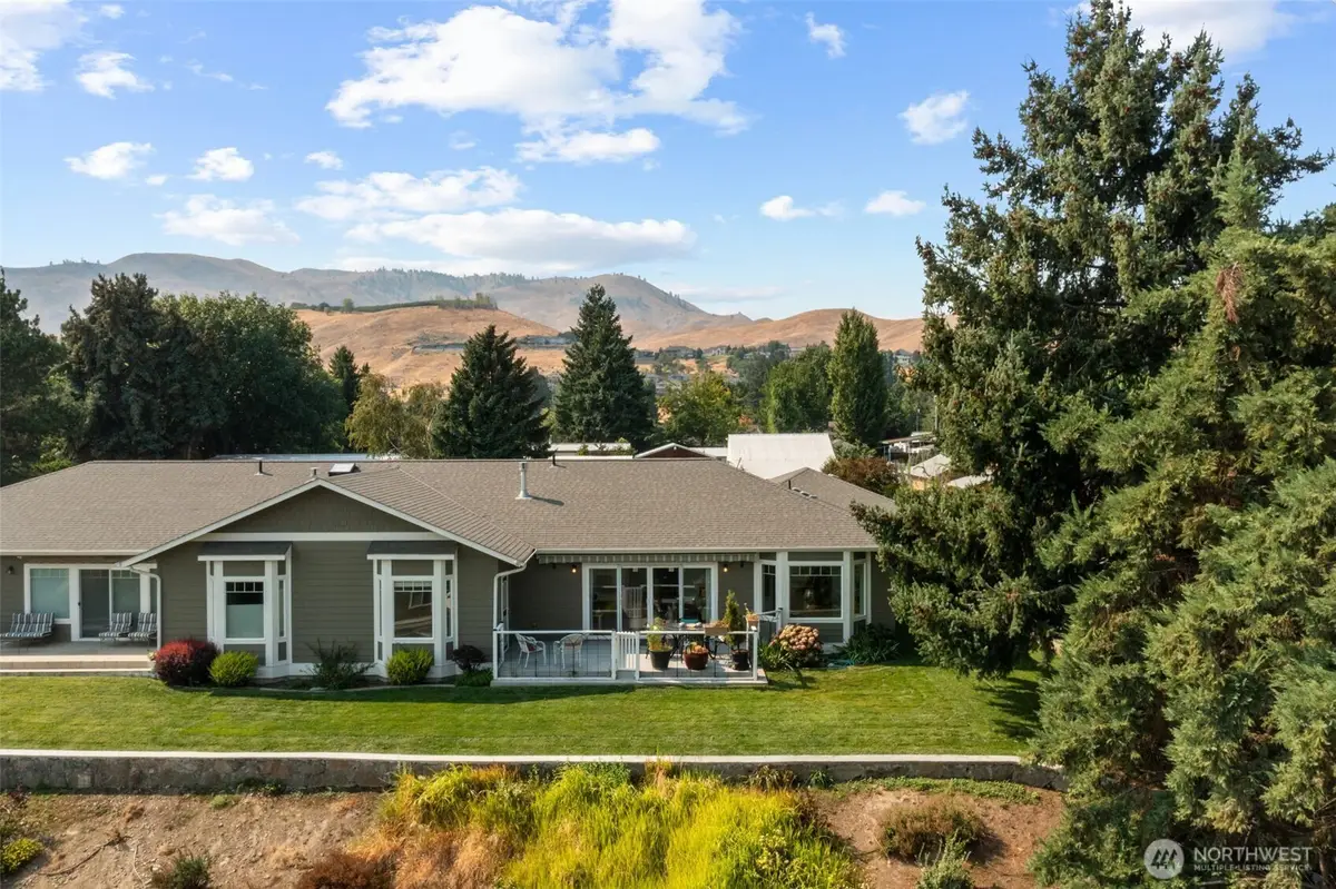 1601 Maiden Lane #E102, Wenatchee, WA 98801 - Image #1
