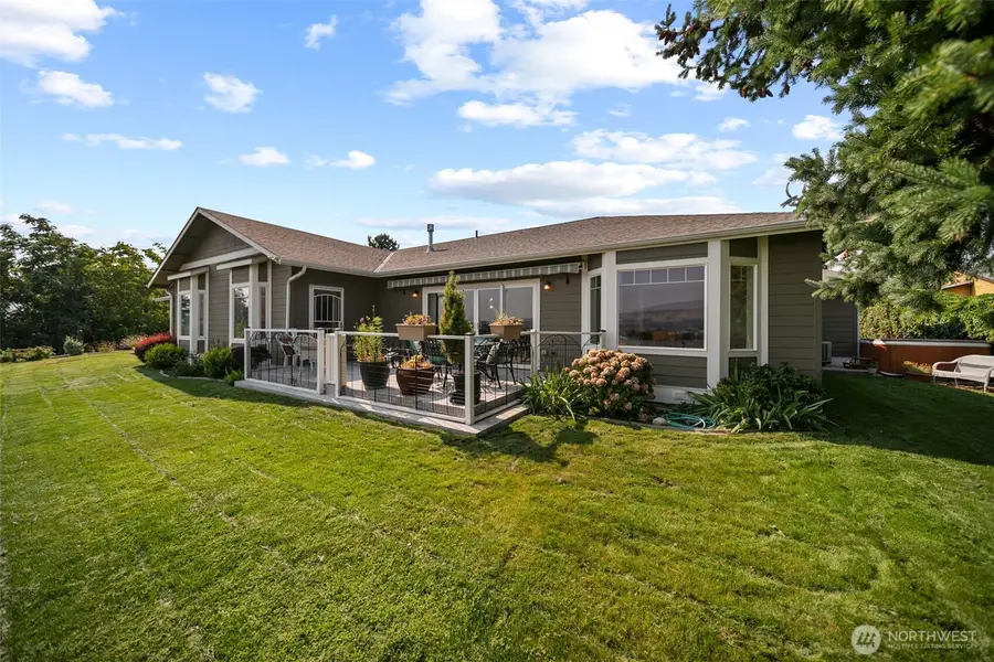 1601 Maiden Lane #E102, Wenatchee, WA 98801 - Image #2