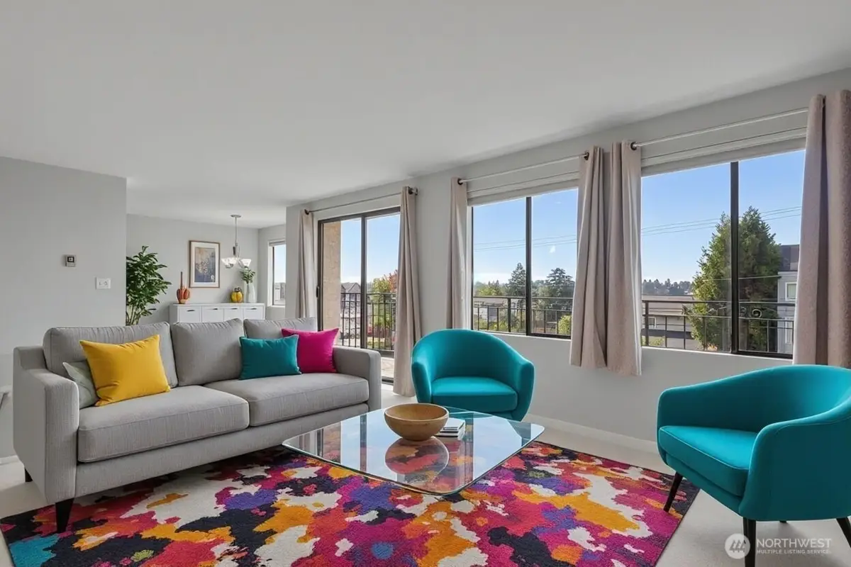 10106 Greenwood Avenue N #203, Seattle, WA 98133 - Image #1