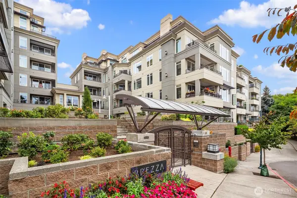 225 4th Avenue #A401, Kirkland, WA 98033