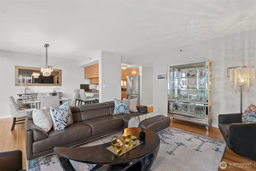 177 107th Avenue Ne #720, Bellevue, WA 98004 - Image #2