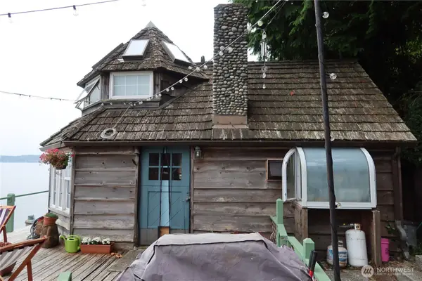 9634 SW Bunker Trail, Vashon, WA 98070