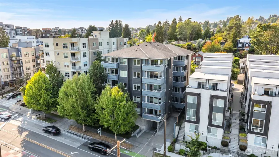 3112 SW Avalon Way #302, Seattle, WA 98126 - Image #2