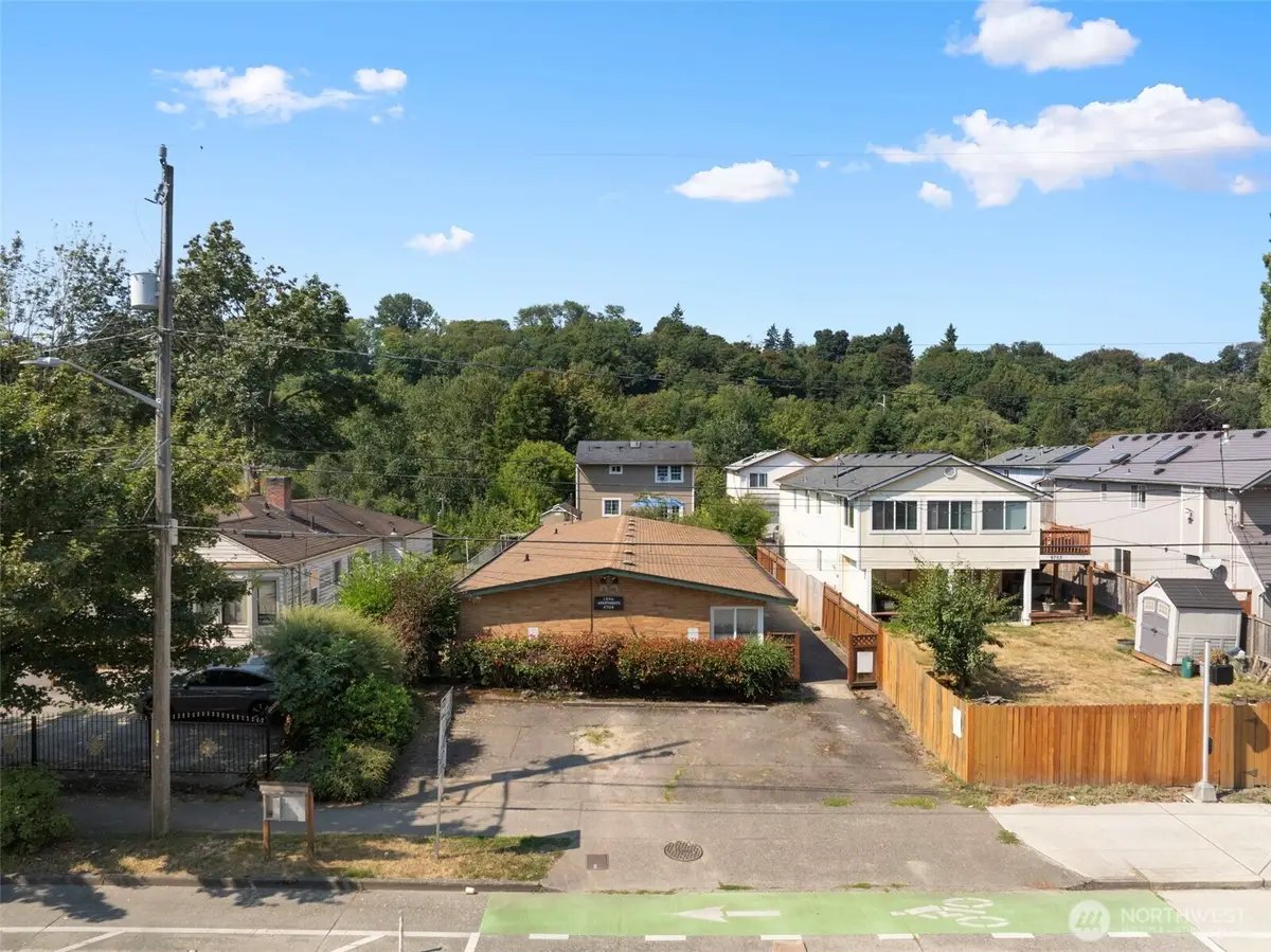6705 Delridge Way Sw, Seattle, WA 98106 - Image #1