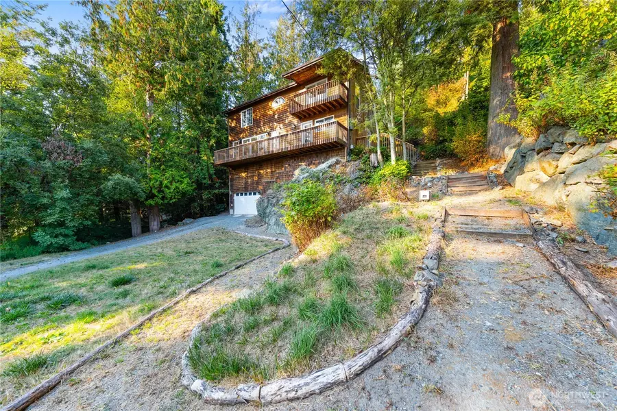 7604 Holiday Boulevard, Anacortes, WA 98221 - Image #2