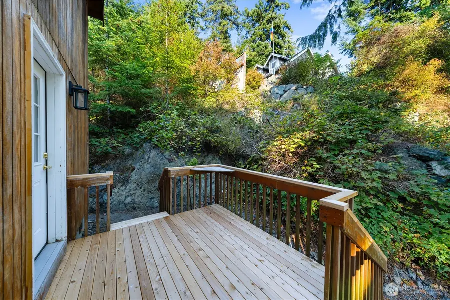 7604 Holiday Boulevard, Anacortes, WA 98221 - Image #3