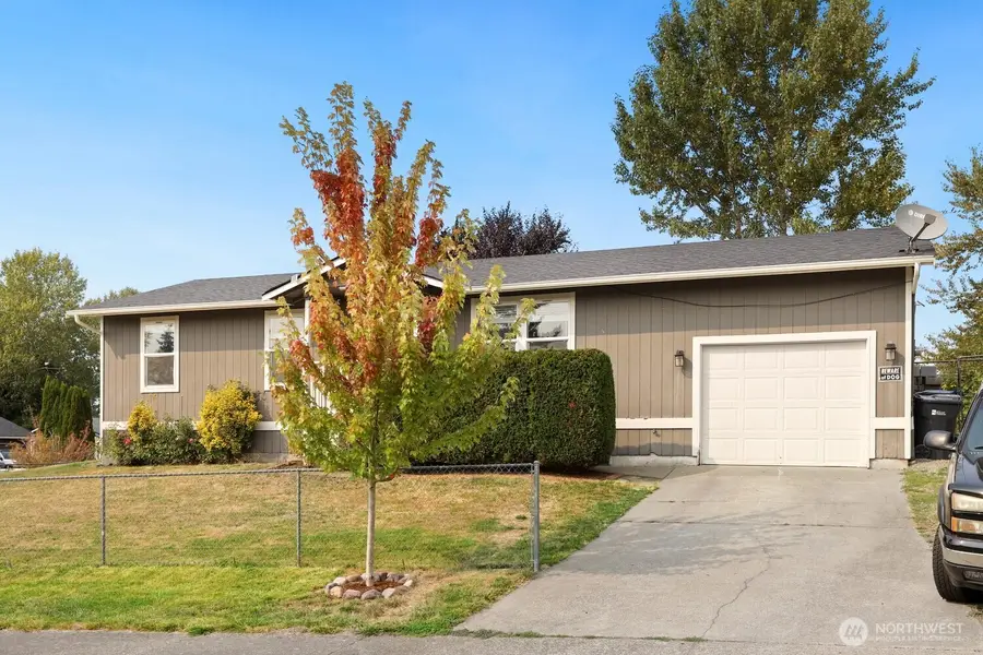 2705 E Broadway Street, Mount Vernon, WA 98274 - Image #2