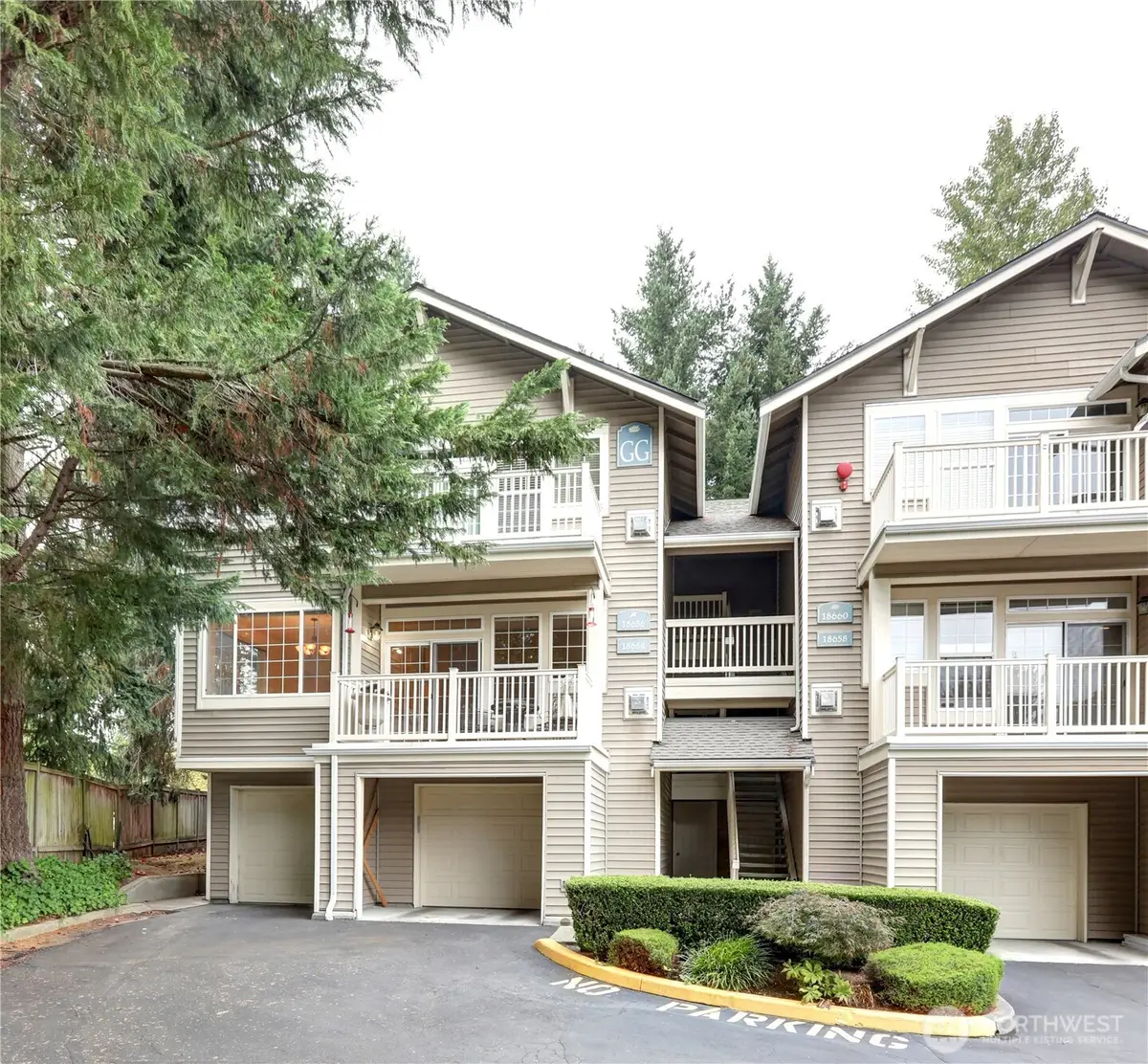 18654 NE 56th Court #18654, Redmond, WA 98052 - Image #1