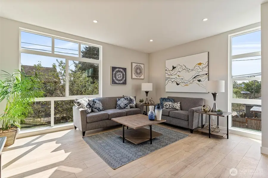 1614 S Juneau Street, Seattle, WA 98108 - Image #2