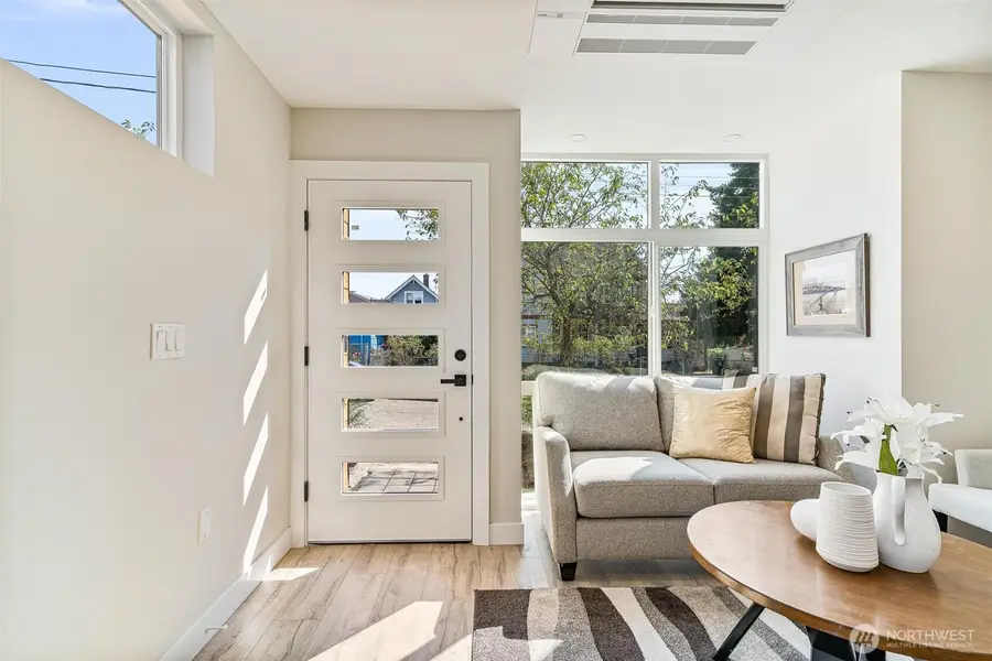 1616 S Juneau Street, Seattle, WA 98108 - Image #2