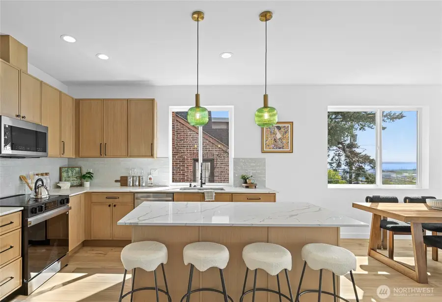 2538 14th Avenue W #E, Seattle, WA 98119 - Image #3