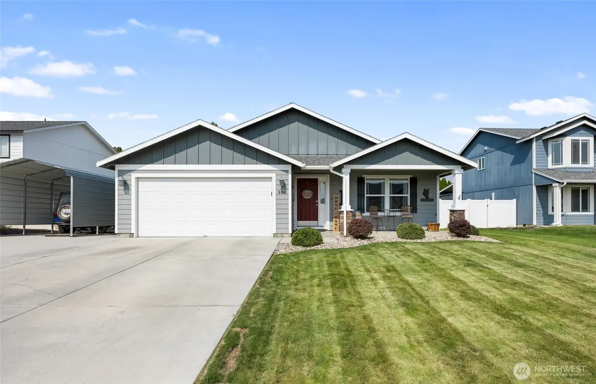 908 W Polo Ridge Drive, Moses Lake, WA 98837 - #1