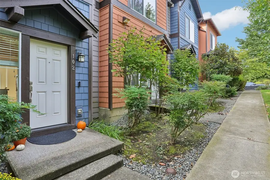 10176 156th Court Ne #102, Redmond, WA 98052 - Image #2