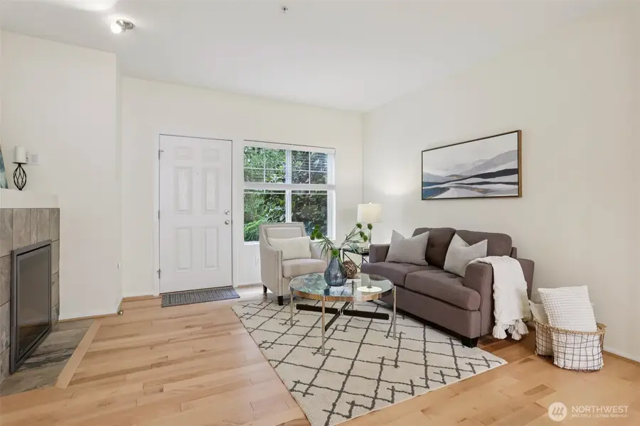 10176 156th Court Ne #102, Redmond, WA 98052 - Image #3