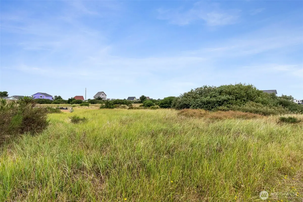438 S Portal Loop Sw, Ocean Shores, WA 98569 - Image #1