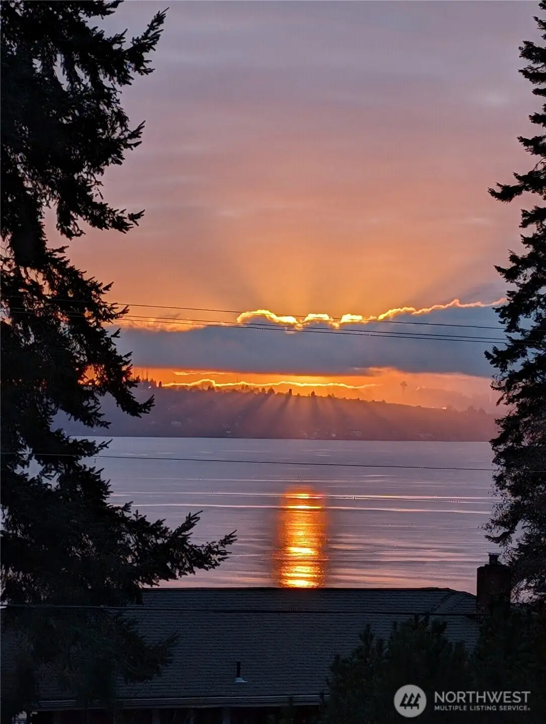 12079 Sunrise Drive Ne, Bainbridge Island, WA 98110 - Image #1