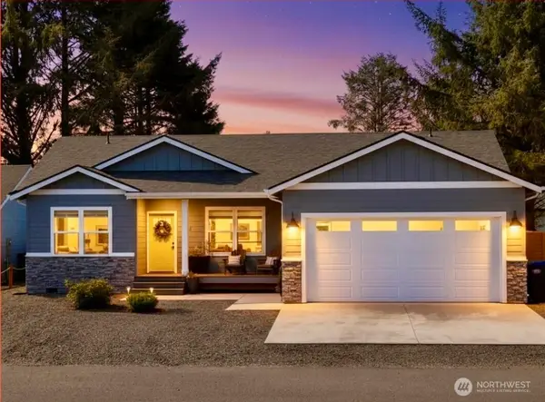 247 Clover Creek Avenue Nw, Ocean Shores, WA 98569