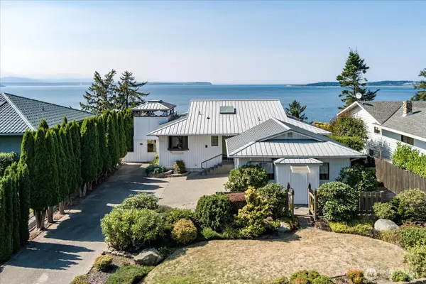 1818 Seaview Avenue, Coupeville, WA 98239