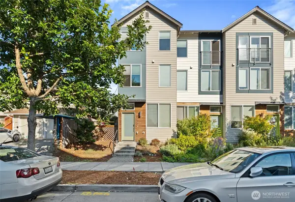 7030 42nd Avenue S, Seattle, WA 98118