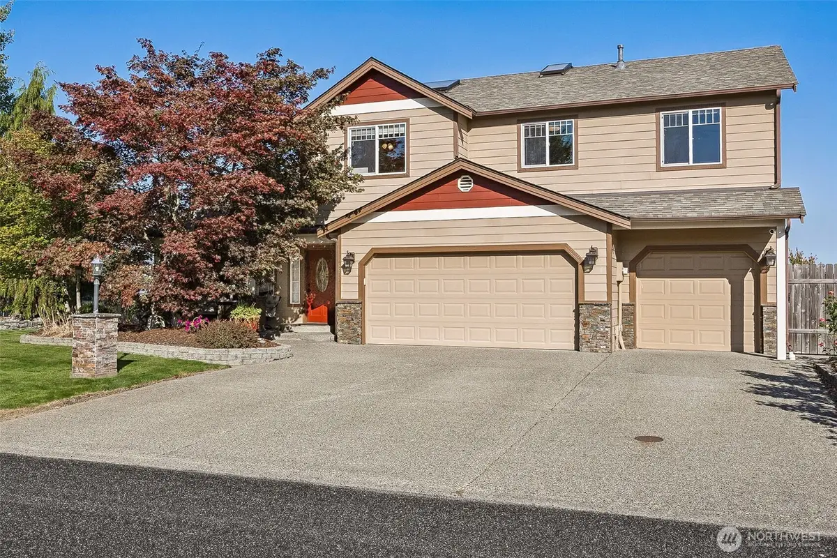 13811 68th Avenue Ct E, Puyallup, WA 98373 - Image #1