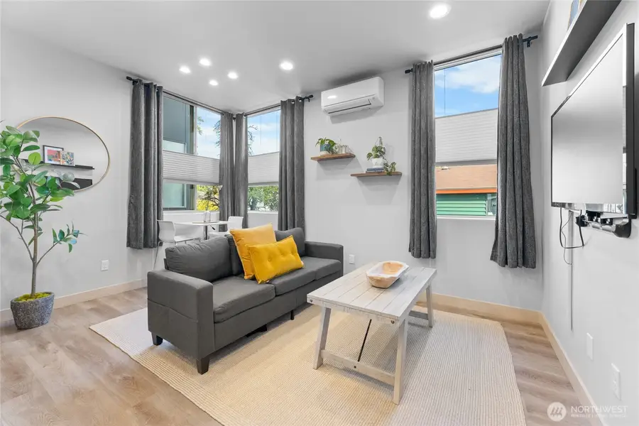 814 Nw 54th St #A, Seattle, WA 98107 - Image #2