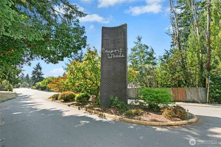 12563 SE 71st Street, Newcastle, WA 98056 - Image #2