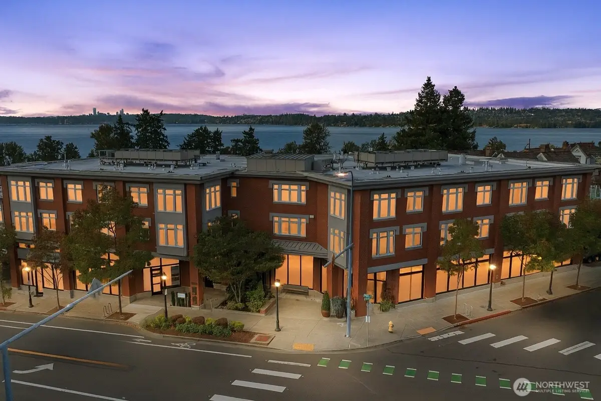 631 Market Street #203, Kirkland, WA 98033 - Image #1