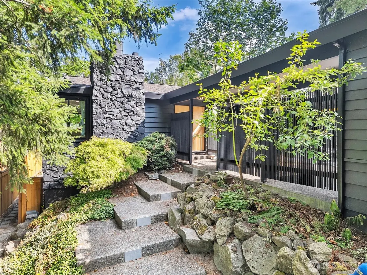 17009 17th Avenue W, Lynnwood, WA 98037 - Image #1