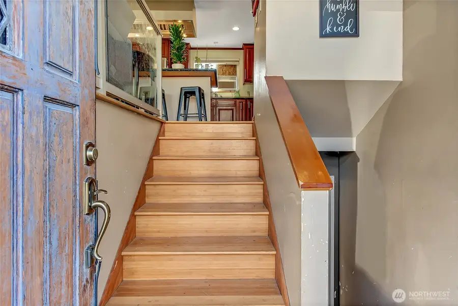 419 Comet St, Milton, WA 98354 - Image #3