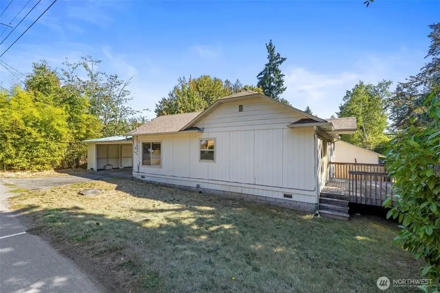 18952 Brockton Avenue Ne, Suquamish, WA 98392 - Image #2